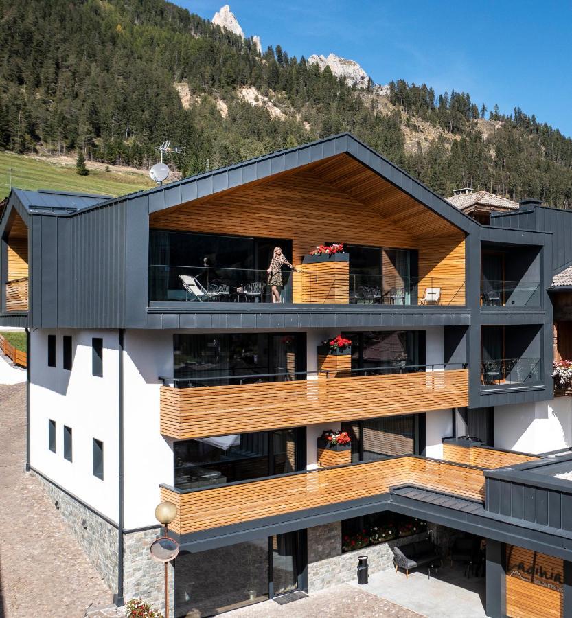 Hotel Ladinia Dolomites View Поцца-ді-Фасса Екстер'єр фото