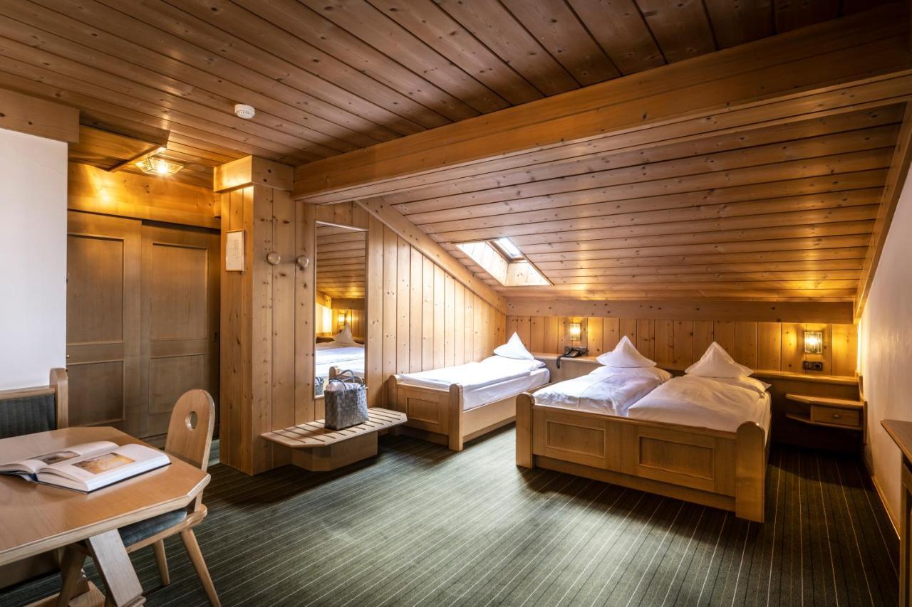 Hotel Ladinia Dolomites View Поцца-ді-Фасса Екстер'єр фото