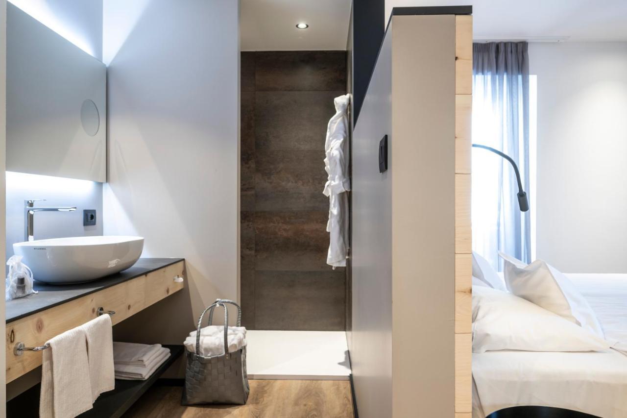 Hotel Ladinia Dolomites View Поцца-ді-Фасса Екстер'єр фото